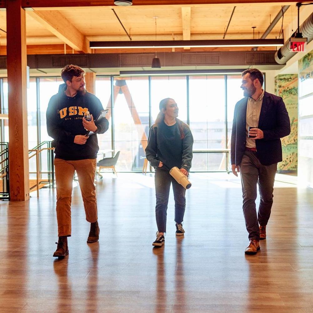 The research suggests that diversifying your academic portfolio functions as a form of “human capital insurance,” increasing resilience in uncertain labor markets.