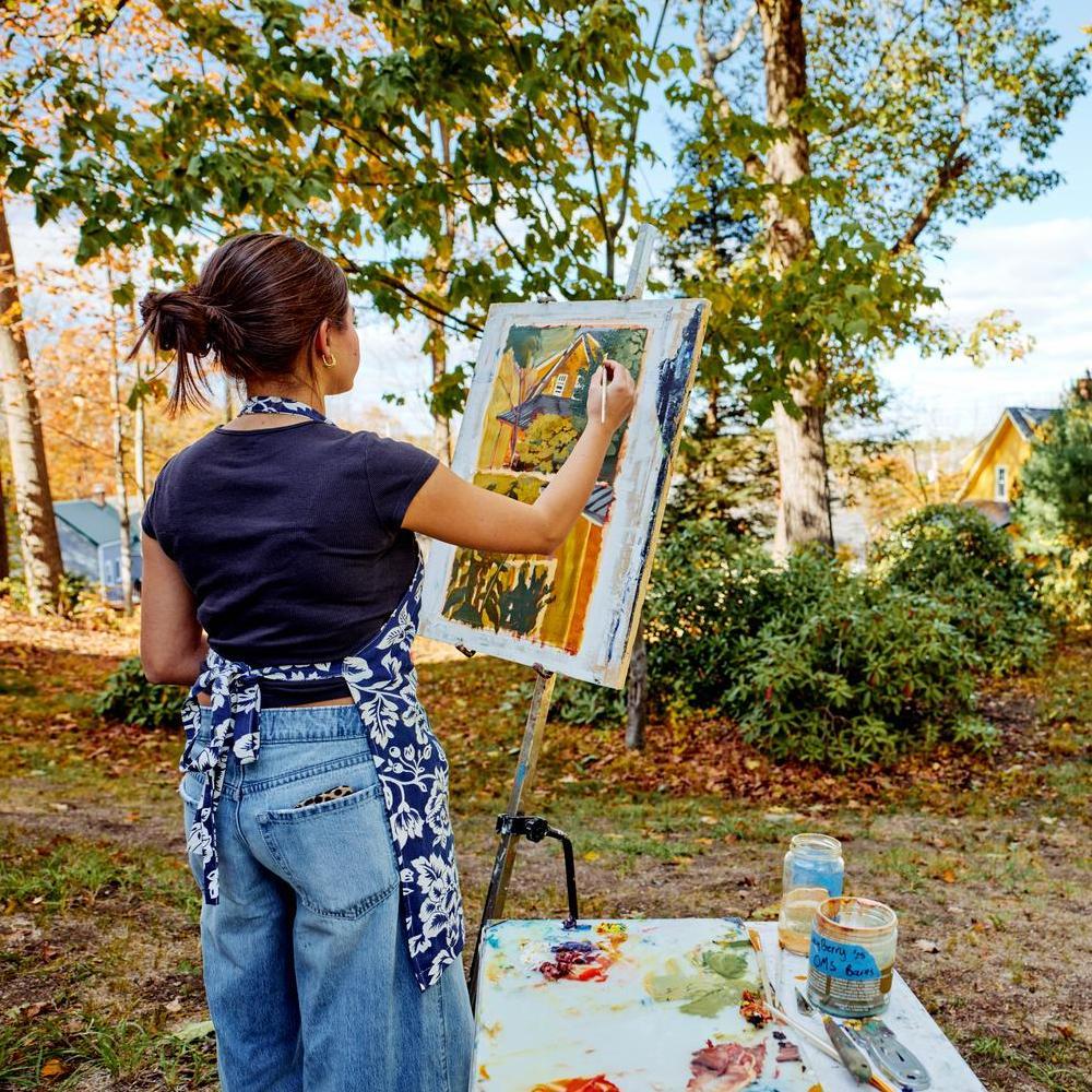 As a student in the Art and Psychology Polymath Pathway at USM, you’ll have the opportunity to grow as an artist while learning the importance of scientific inquiry in psychology.