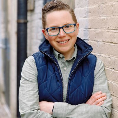 Headshot of Amanda Blake, USM Alum