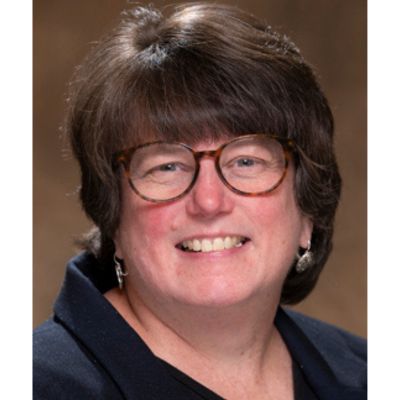 Headshot of alumni mentor Valerie Sauda