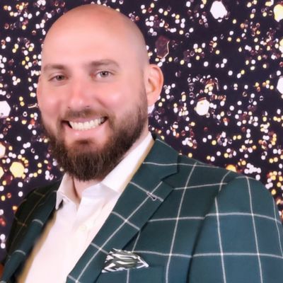 Headshot of Steve Brown, Vice President of Partnerships and Ticketing at Portland Hearts of Pine.