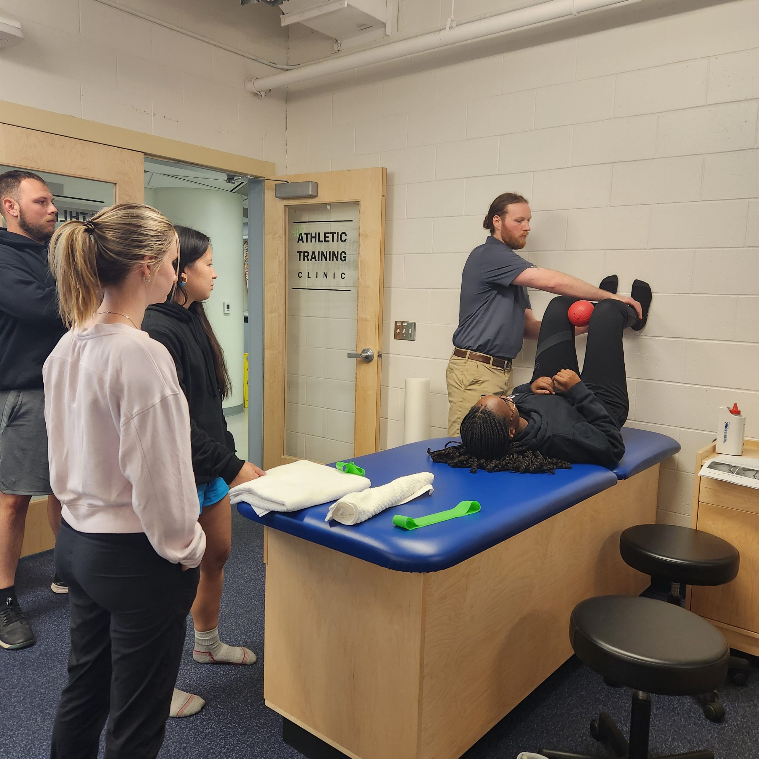 Athletic Training Students learn core strengthening