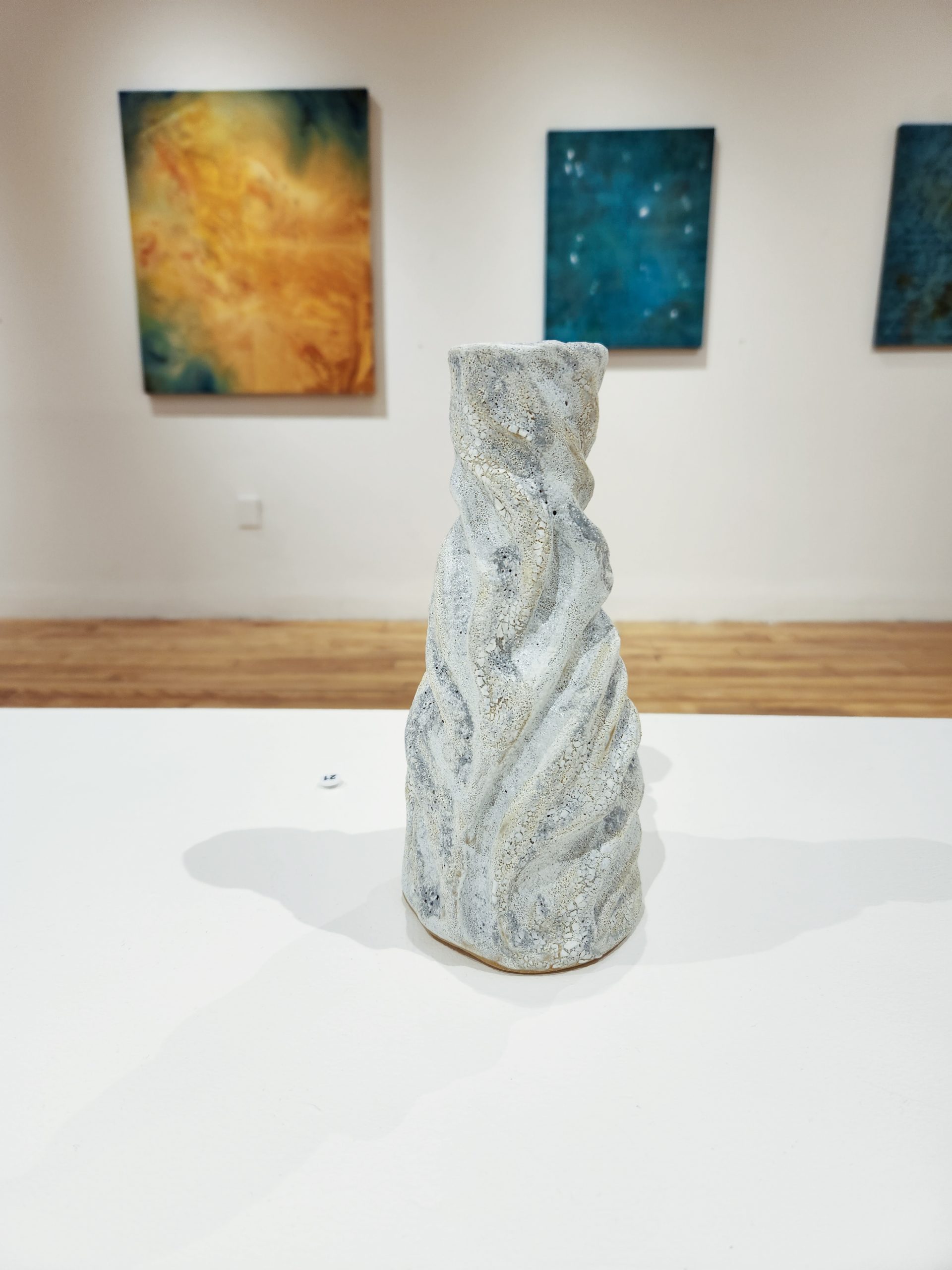 Krystal Yavicoli, "Glacier," 2023. Ceramic and glaze, 8 ½ x 4 x 4 in.