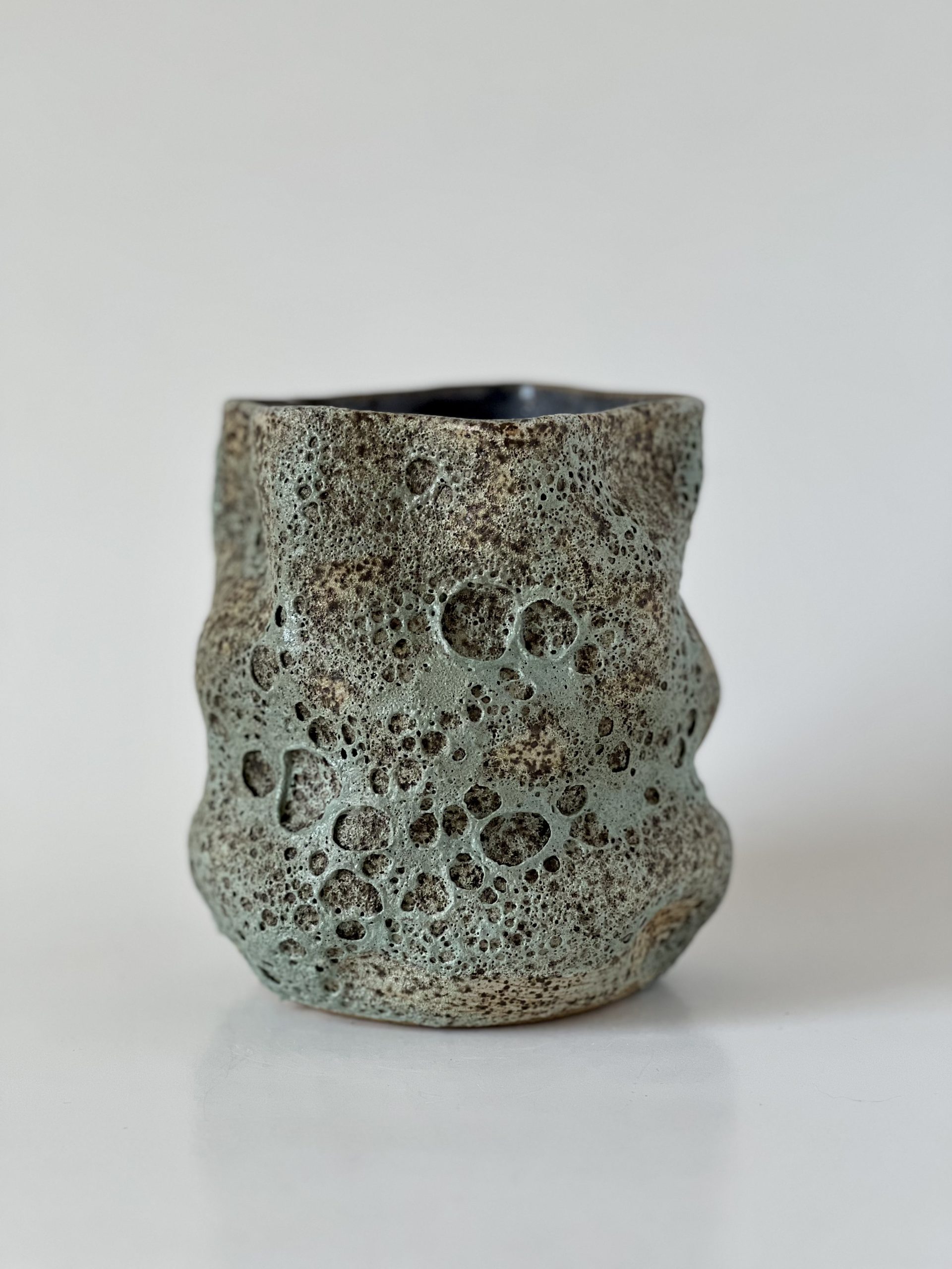 Krystal Yavicoli, "Baby Lichen," 2023. Ceramic and glaze, 5 ¾ x 5 ½ x 6 in.