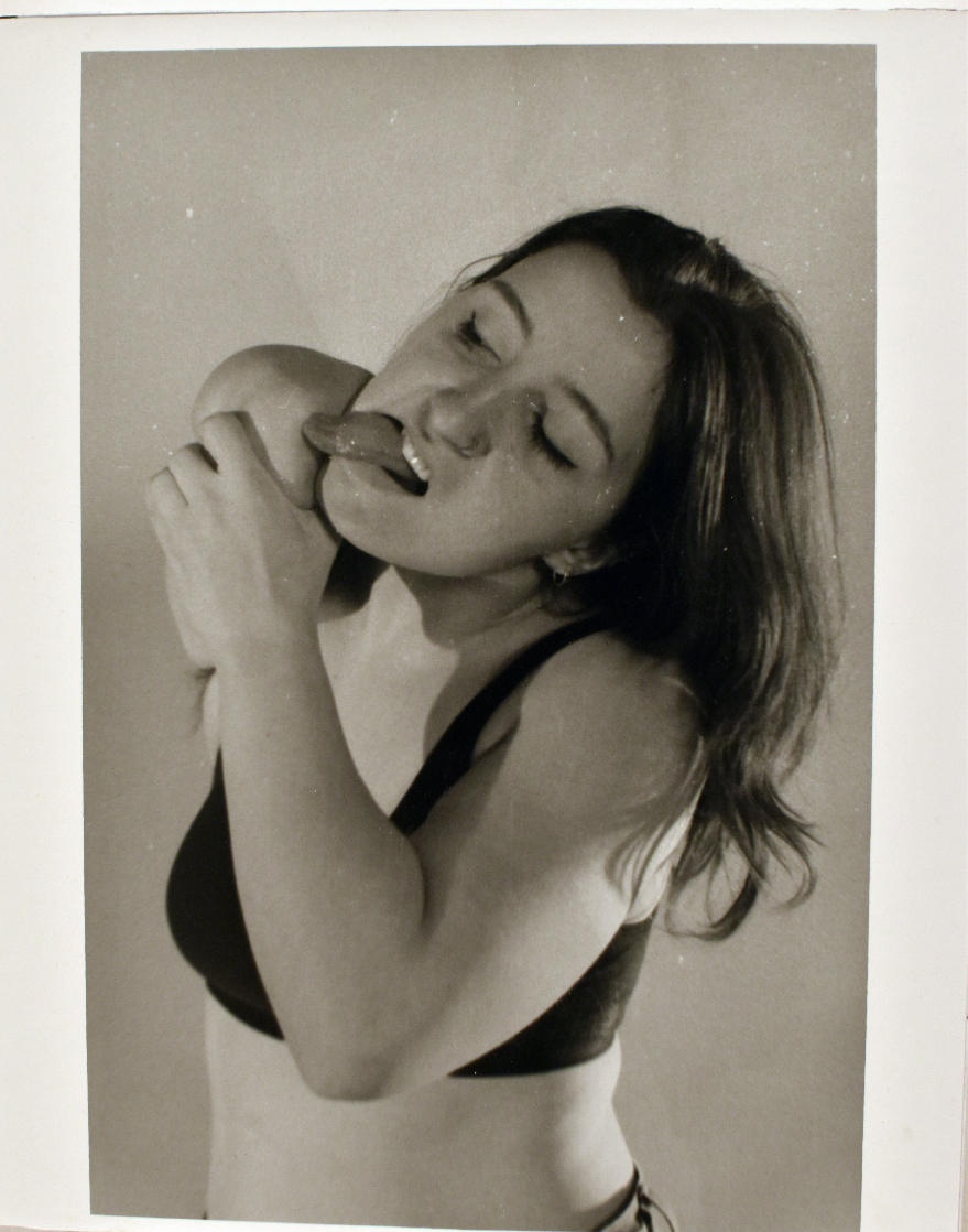 Laura Chavoustie, “tuhng”, 2024, Silver Gelatin Print Mounted on Wooden Panel, 8 x 10 in.
