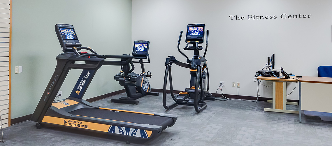 LAC fitness room machines