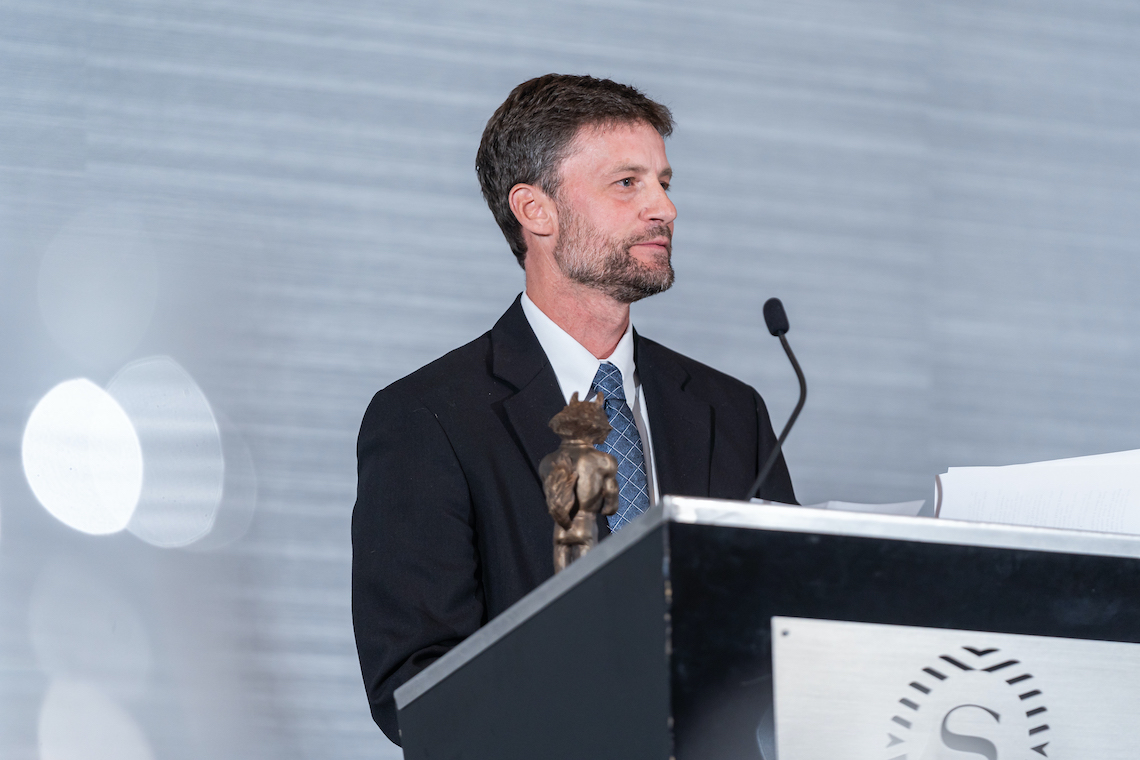 Soccer standout Jamie Everhart set an emotional tone at the 2022 Husky Hall of Fame ceremony with his heartfelt acceptance speech (Photo courtesy Alex Liebowitz).