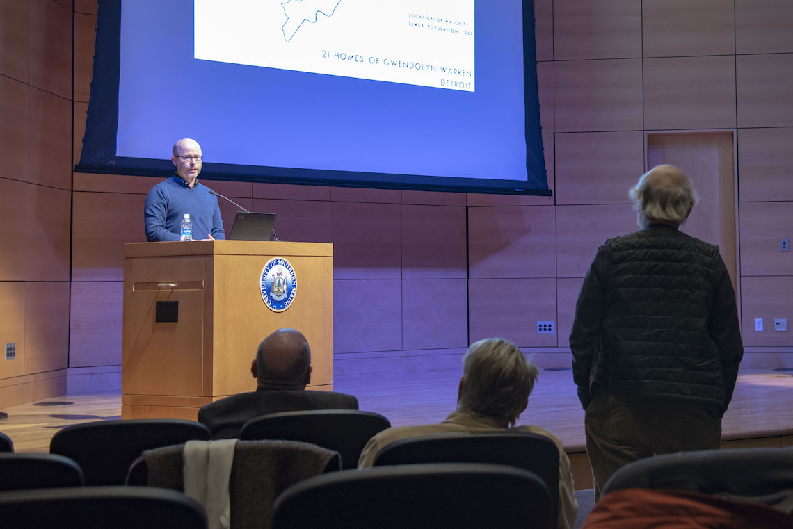 After his Radical Cartography lecture, Dr. Bill Rankin took questions from the audience.