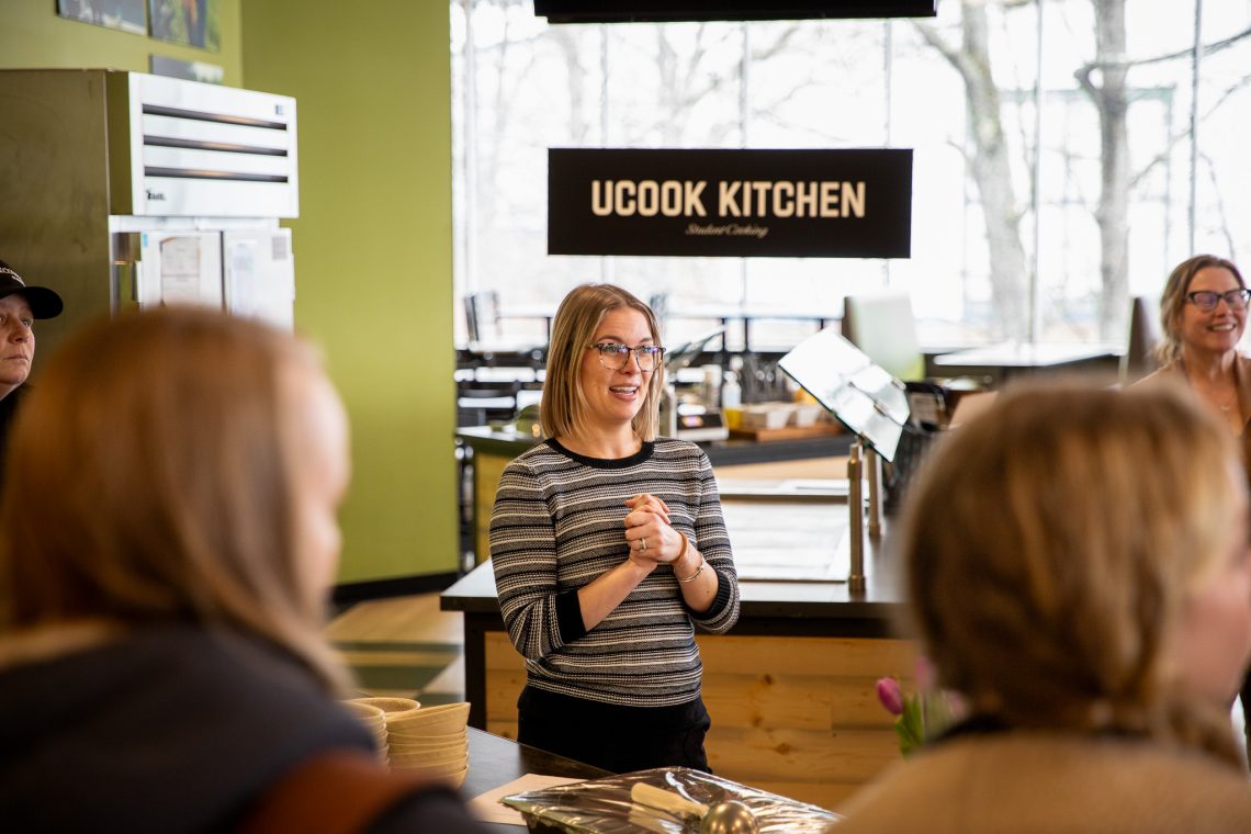 Chelsea Champagne of Sodexo gives an introduction to students on the benefits of meatless cooking and what alternatives they can use.