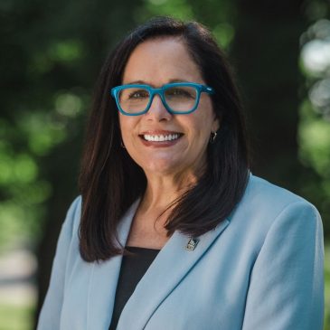 Headshot of USM President Jacqueline Edmondson.