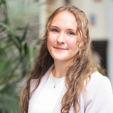 A headshot of Sierra Dann.