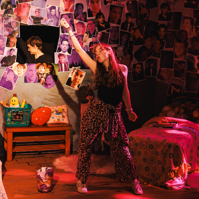 Emma Graffam on stage as Shelby Hinkley in I’m Gonna Marry You Tobey Maguire. Kat Moraros Photography.